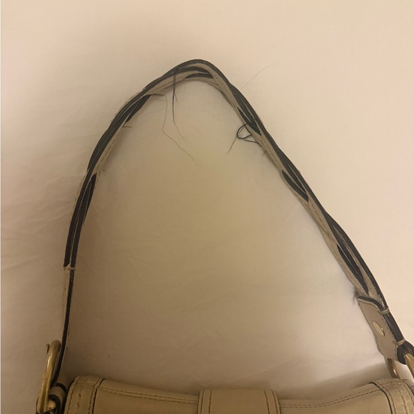 Coach Leather Soho Baguette Shoulder Bag Cream - Picture 3 of 9